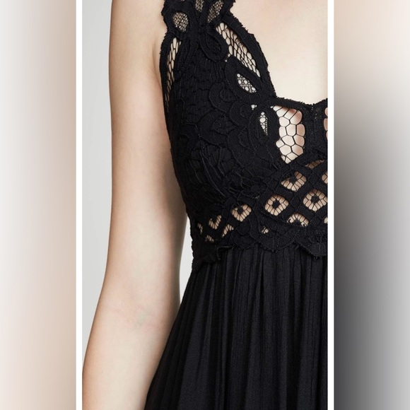 FREE PEOPLE
Adella Lace Trim Midi Dress - Picture 2 of 15